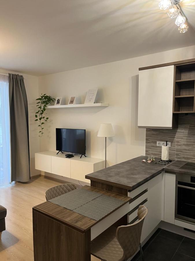 Vileo50 Apartament *
